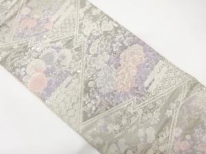 九百錦プラチナ箔　松皮菱に牡丹・菊・秋草模様織り出し　袋帯